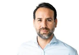 A man freelance digital marketer in Kochi.